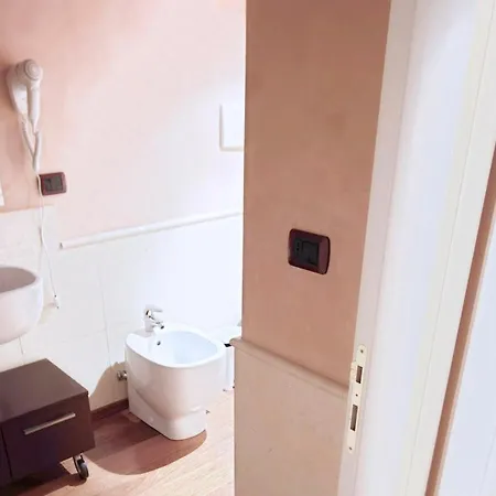 Castello Di Godego Sleeps 4 Air Con Wifi Lejlighed *